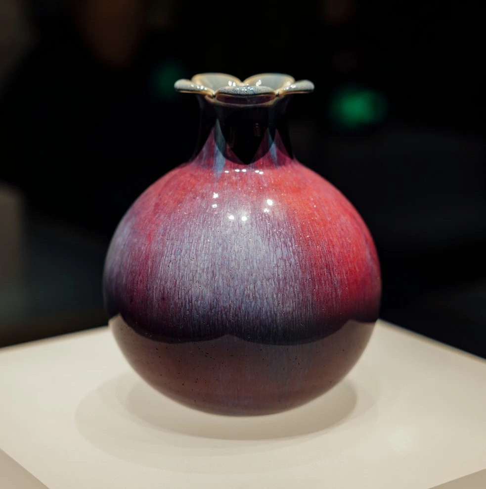 1768198390-696490f6e10a2-vase02.webp